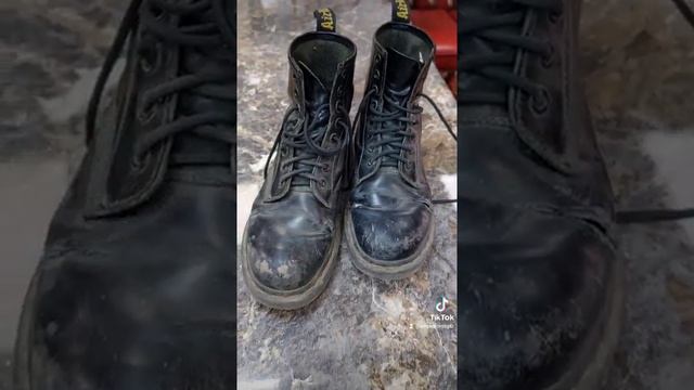 Ремонт обуви Dr.Marten's смотреть онлайн