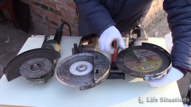 Секрет легкого откручивания диска на болгарке - [Life Situations] смотреть онлайн