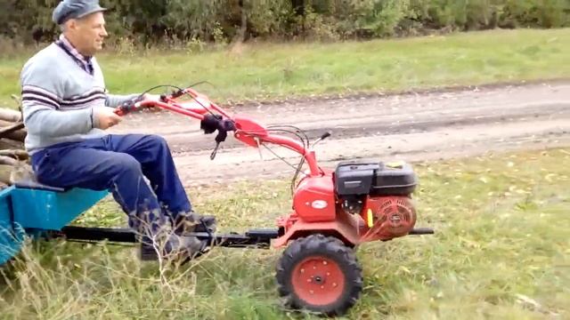 Мотоблок Салют - 100 , на прицепе везём дрова смотреть онлайн