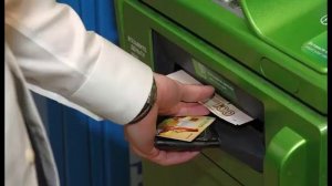 Что делать если в банкомате застряла карта