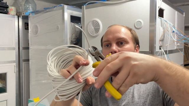 Кто украл жилы из кабеля ОРЕОЛ ШВВП 2х0.75? Считайте жилы в многожильном кабеле перед покупкой. смотреть онлайн