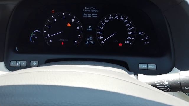 Lexus LS600h - S Class-ul JAPONEZ смотреть онлайн