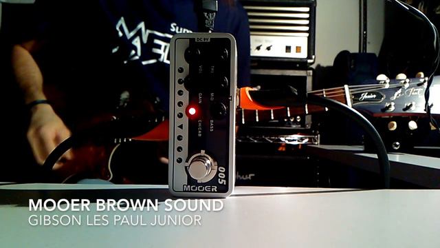 Mooer Brown Sound 005 & Mooer Blacknight 009 смотреть онлайн