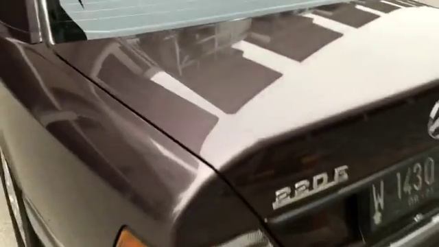 Mercedes Benz W124 220E 1993 [BENZHAUS] смотреть онлайн