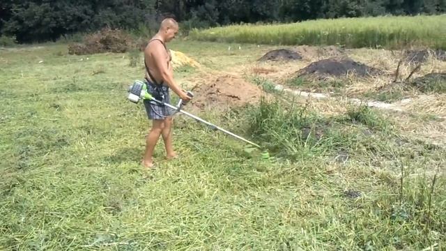 Дом своими руками (Зарос участок, косим) смотреть онлайн