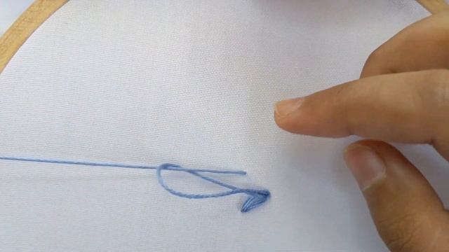 Learn How to Do an Embroidery Zig Zag Chain Stitch смотреть онлайн