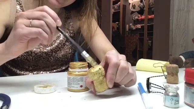 Игрушка на ёлку Ангел из пробки от шампанского смотреть онлайн