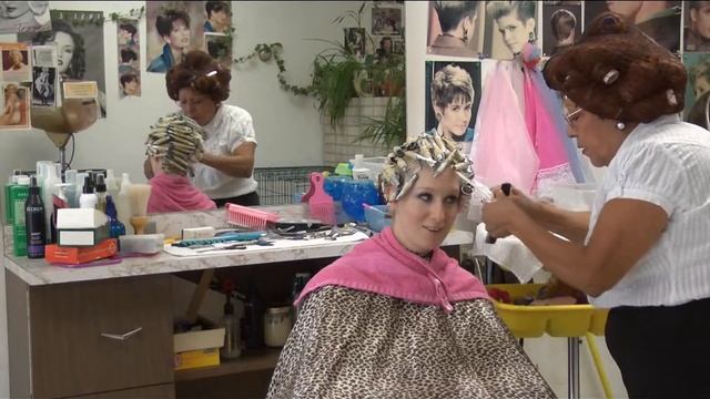 Preview clip of Kat's Tip Top and Other Metal Curlers Roller Set and Comb Out смотреть онлайн