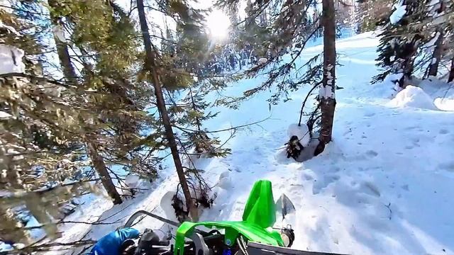 Сноубайк SMF. Сломали новый BRP Summit G5 Turbo, нашли дом в лесу смотреть онлайн