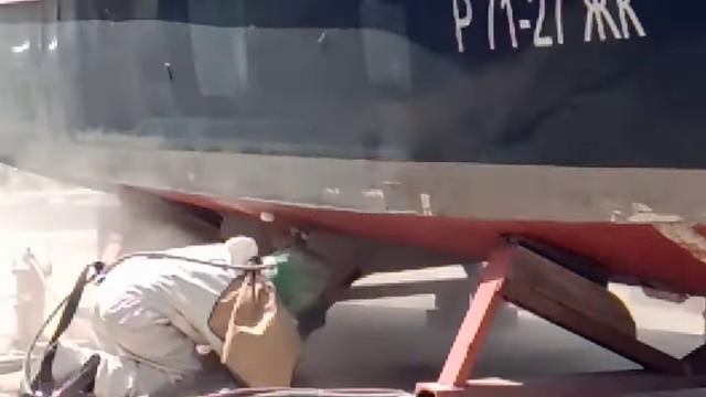 Пескоструйная очистка днища катера в Калининграде. 89520556543 смотреть онлайн