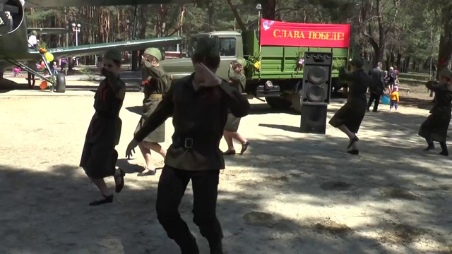 9 мая 2015г. Жирновск ГОР ПАРК. Новости Жирновска - форум ЖИРАФ смотреть онлайн