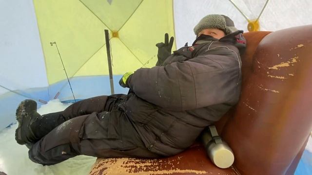 Весна 2023 поездка на озеро Глубокое /рыбалка на Таймыре. смотреть онлайн