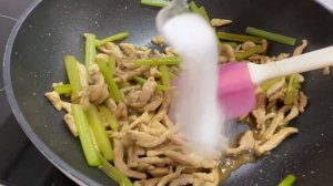 ОМЛЕТ на ПАРУ с Тофу по-Китайски + Фунчоза с Мясом и Сельдереем (Китайская кухня)