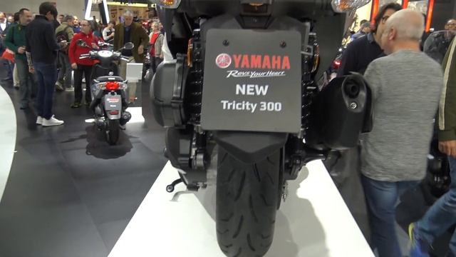 2020 Yamaha TriCity 300 All New Walkaround Debut at EICMA 2019 Fiera Milano Rho смотреть онлайн