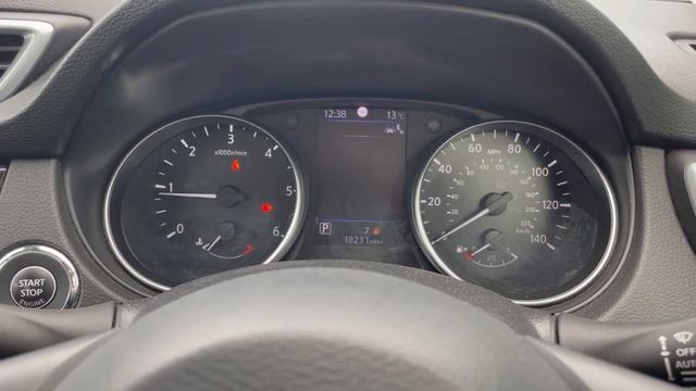 NISSAN QASHQAI WHITE 5 DOOR MD19 HHR смотреть онлайн