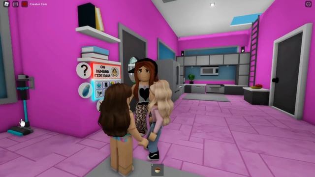 A MENINA RICA TROCOU DE LUGAR COM A AMIGA! | Histórinhas Brookhaven RP? | Roblox смотреть онлайн
