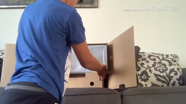 Unboxing a g560 Logitech speaker with sound test in the end смотреть онлайн