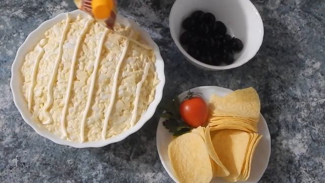 СОНЯШНИК – НАЙЛЕГШИЙ У ПРИГОТУВАННІ САЛАТ