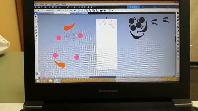 Как сделать глазки наклейки на плоттере из пленки Oracal часть 2 смотреть онлайн