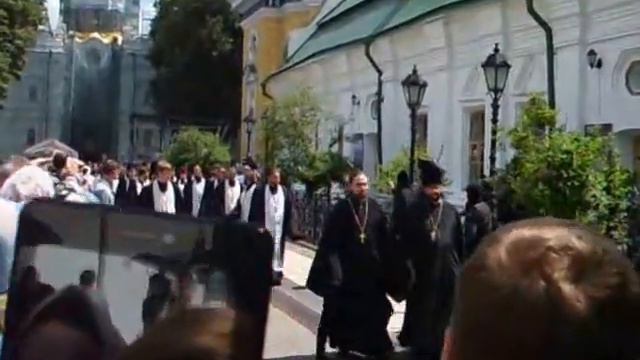 похороны Владимира в Лаврах смотреть онлайн