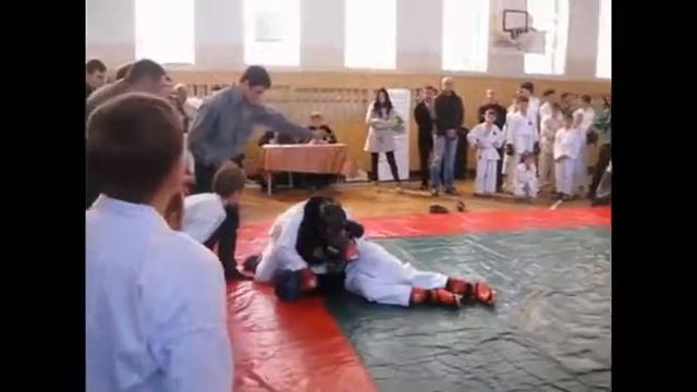 Дрался на улице -теперь на соревнованиях смотреть онлайн