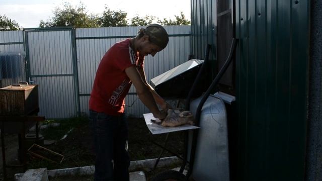 Минус одна цесарка, допрыгалась. Мега окролы смотреть онлайн