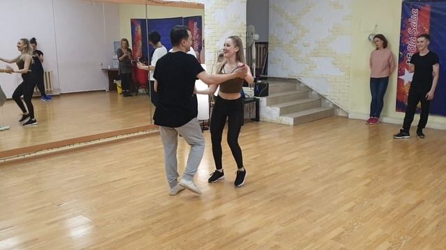 OlaSalsa Bachata sensual 16.04.2019 связка "тум-пум-бам па-пам" смотреть онлайн