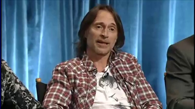 mr Gold's issues смотреть онлайн