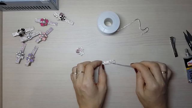 МК Очень Легко и Очень Красиво Заколка- уточка со стразами/ DIY Hairpin-duck with rhinestones. смотреть онлайн