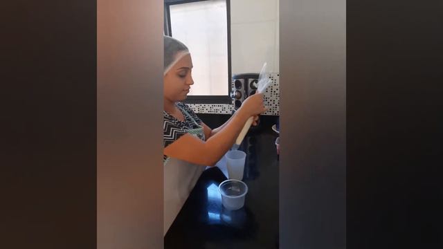 Fature Muito com Essa receita de Bolo no Pote смотреть онлайн