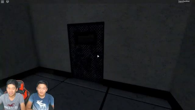 Roblox: ISOLATOR!! ROBLOX HORROR GAME... смотреть онлайн