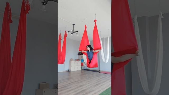 Кувырок вперед в гамаке смотреть онлайн