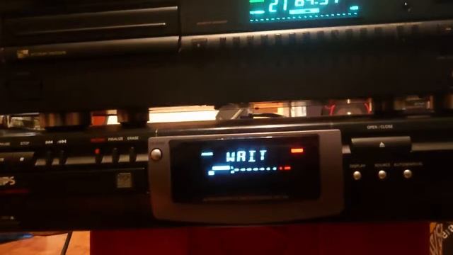 Philips CDR-760 CD Player Recorder - Finalising Demo смотреть онлайн