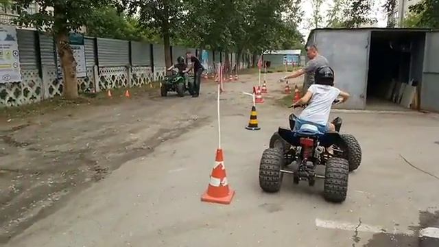 Упражнение на квадроциклах. смотреть онлайн