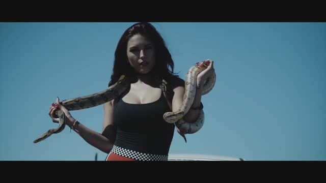 Deities, Sound Of Tomorrow - Snake Lady смотреть онлайн