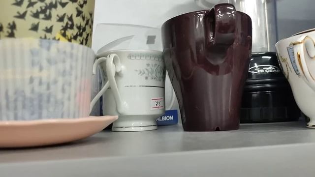 Нашла много шёлковых вещей в Секонд Хенде? смотреть онлайн