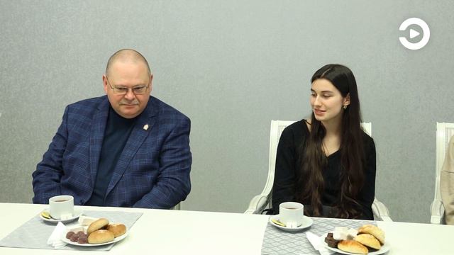 Губернатор Олег Мельниченко встретился со школьниками из Пологовского района Запорожской области смотреть онлайн