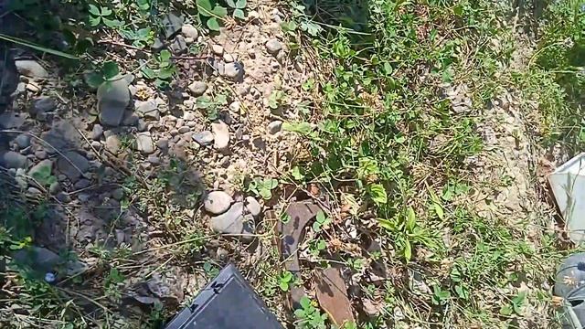 Разбиваю телевизоры выкинутые на пустыре смотреть онлайн