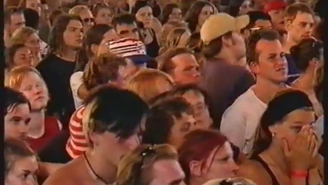 Sneaker Pimps Bizarre Festival - After Every Party I Die (Part 1) смотреть онлайн