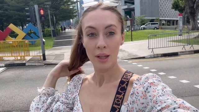 Первый раз в Сингапуре ?? | СТЮАРДЕССА ЭМИРЕЙТС смотреть онлайн
