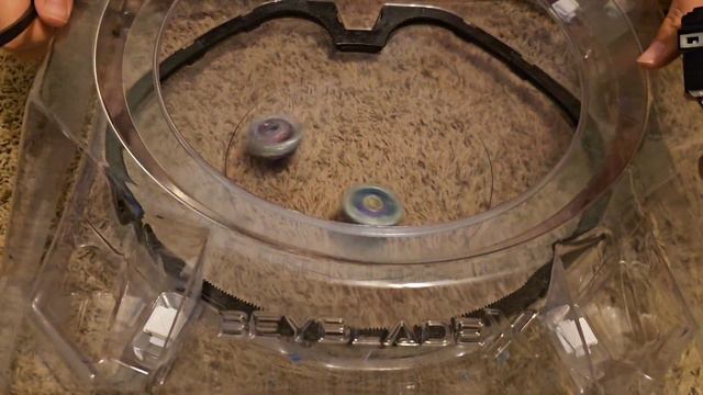 Is being shorter better than being taller? Shark Edge vs Knight Lance Beyblade X смотреть онлайн