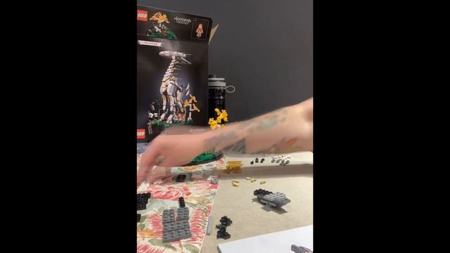 Timelapse Lego Build - Horizon Forbidden West Tallneck смотреть онлайн