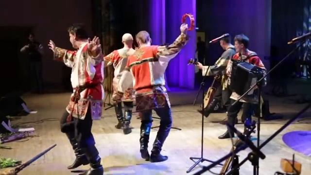 Ансамбль народной музыки ВАТАГА. Варенька. (russian folk music) смотреть онлайн