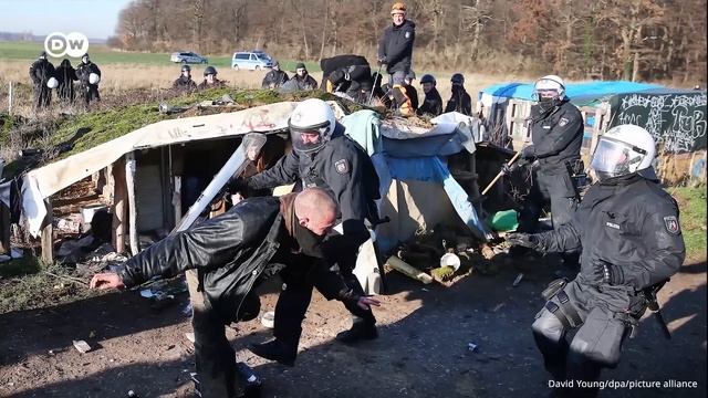Lützerath: Why Germany is destroying villages for coal смотреть онлайн