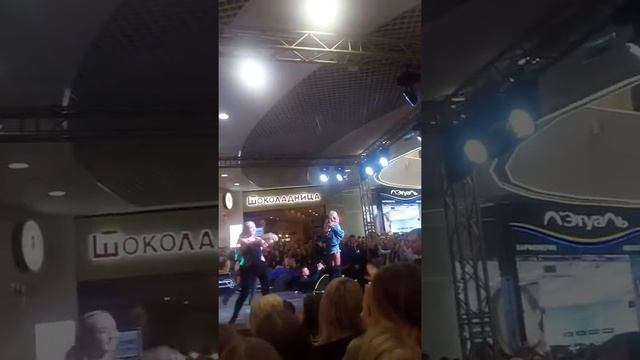 День рождения Галерея Новосибирск Ханна в живую смотреть онлайн