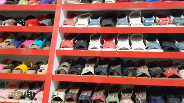 Ереван/ Рынок Малатия/Тапочки и моя Прекрасная Жизнь смотреть онлайн