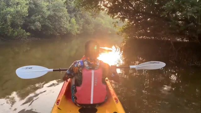 Kayak in Dubai ??? смотреть онлайн