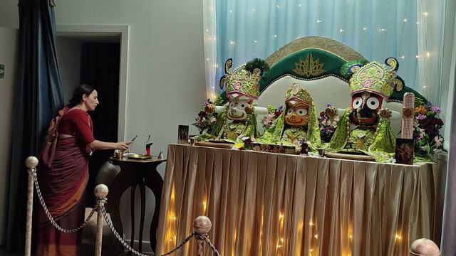 Гаура-арати,14 января 2024 г. в КЦ Гаура, Враджа Наяка д. смотреть онлайн