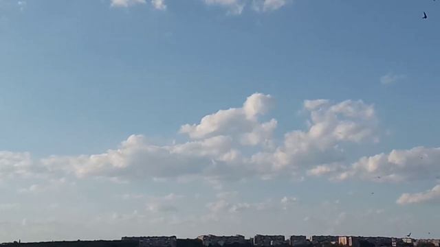 #Украина?? #Славянск #sky #небо #облака #ласточки Музыка: Bleach Музыкант: anatu смотреть онлайн