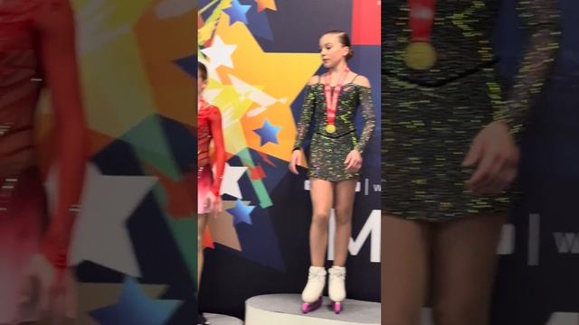 Софья Титова 1 место. Награждение.Тренер Е.Плющенко награждается грамотой. Т-р Крыловой -Овсянников смотреть онлайн